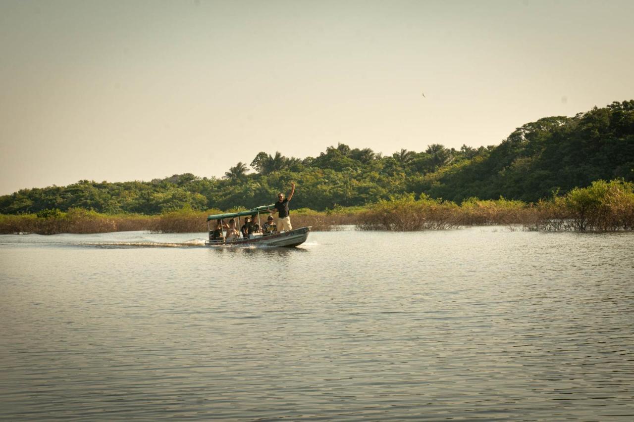 Amazonia Lodge Exxperience Paricatuba ภายนอก รูปภาพ